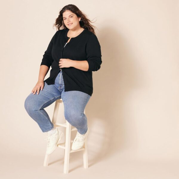 Amazon Essentials Women's Lightweight Crewneck Cardigan Sweater (Available in Plus Size) - Image 8