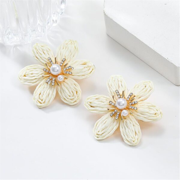 Boho Raffia Flower Earrings for Women Chic Unique Floral Flower Earrings Handmade Raffia Straw Wrapped Flower Earrings for Summer Tropical Beach Jewelry - Image 6