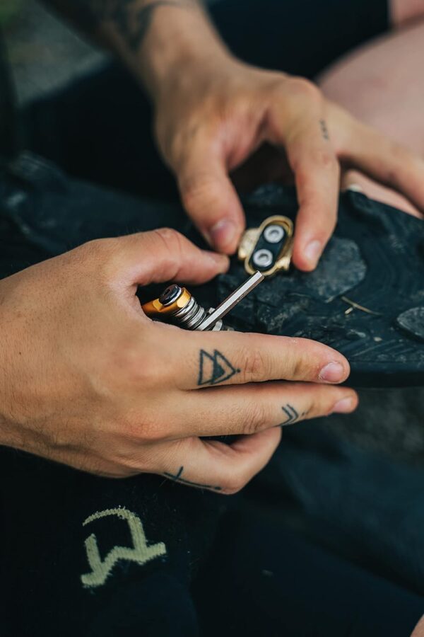 Multi Tool 19 Black Midnight Edition - Image 5